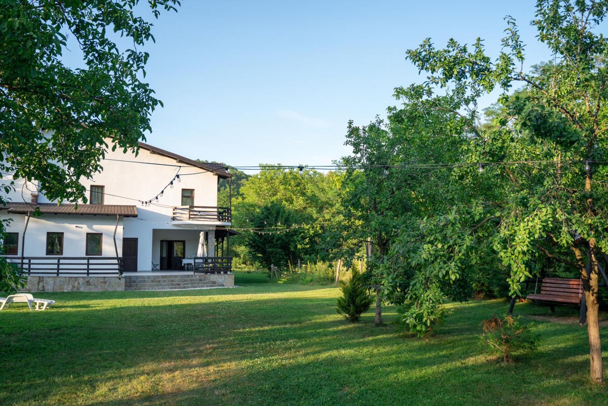 Din Natura Varbilau Exterior foto
