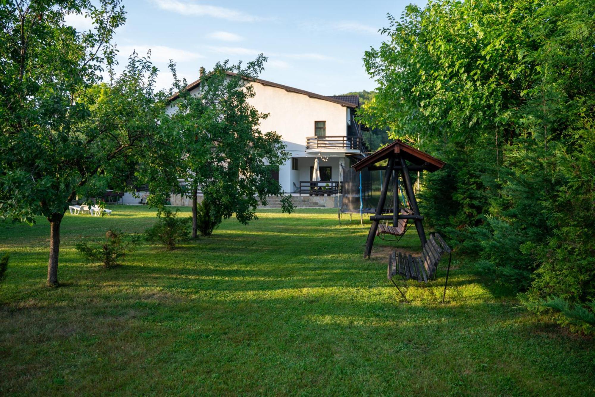 Din Natura Varbilau Exterior foto
